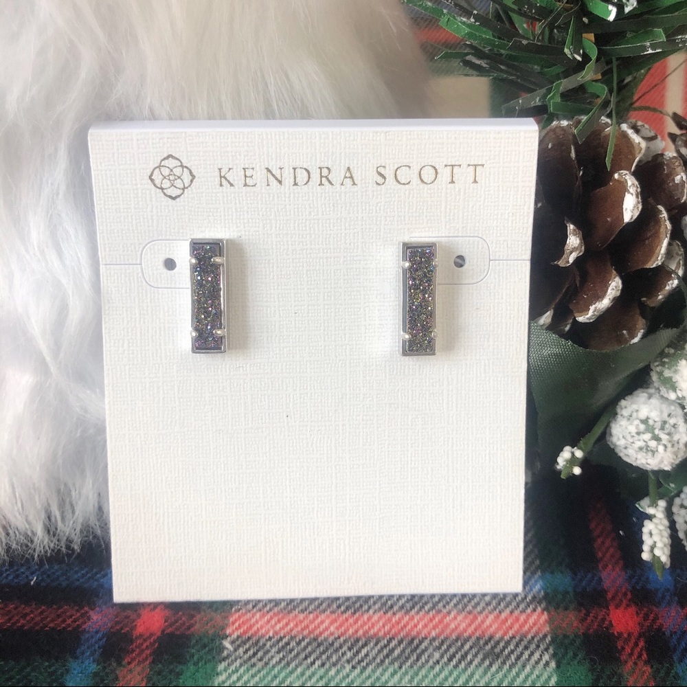Kendra Scott Lady Stud Earrings in Silver